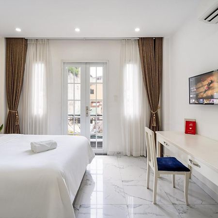 הו צ'י מין סיטי Lotus Hotel Nguyen Phi Khanh Q1 מראה חיצוני תמונה