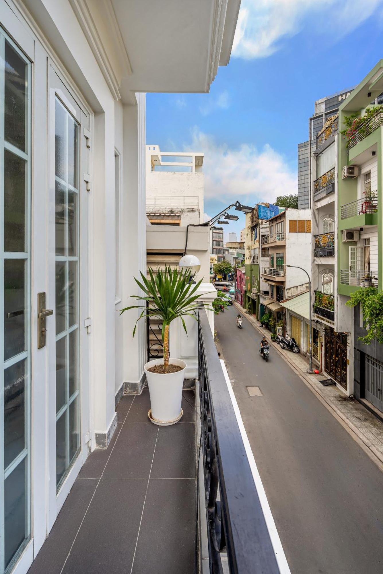 הו צ'י מין סיטי Lotus Hotel Nguyen Phi Khanh Q1 מראה חיצוני תמונה