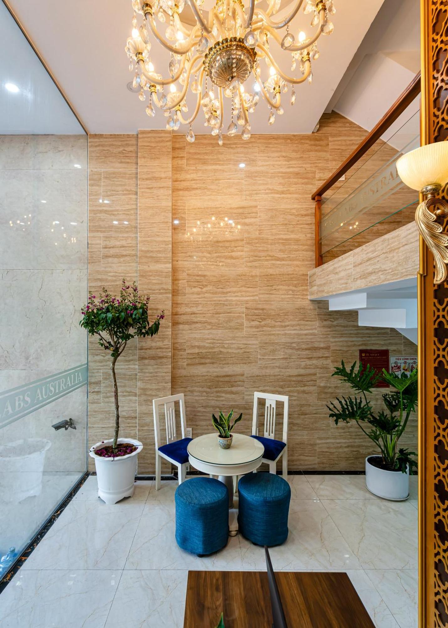 הו צ'י מין סיטי Lotus Hotel Nguyen Phi Khanh Q1 מראה חיצוני תמונה