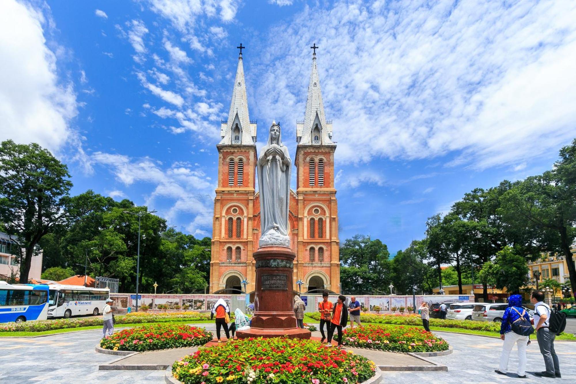 הו צ'י מין סיטי Lotus Hotel Nguyen Phi Khanh Q1 מראה חיצוני תמונה